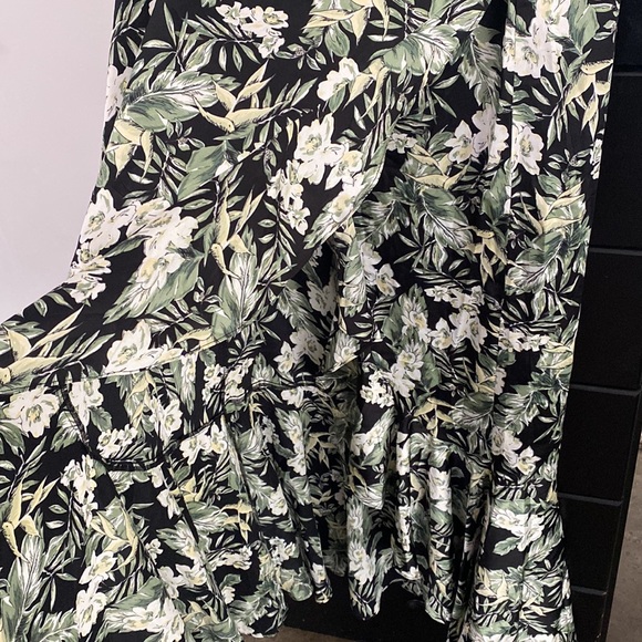 Akira Tropical 2 piece skirt set - Picture 3 of 3